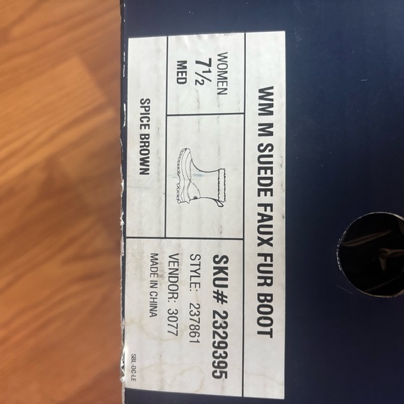 New In Box Lands' End Women's Brown Suede Faux Fur Winter Boots Sz 7.5 Primaloft - Picture 13 of 13